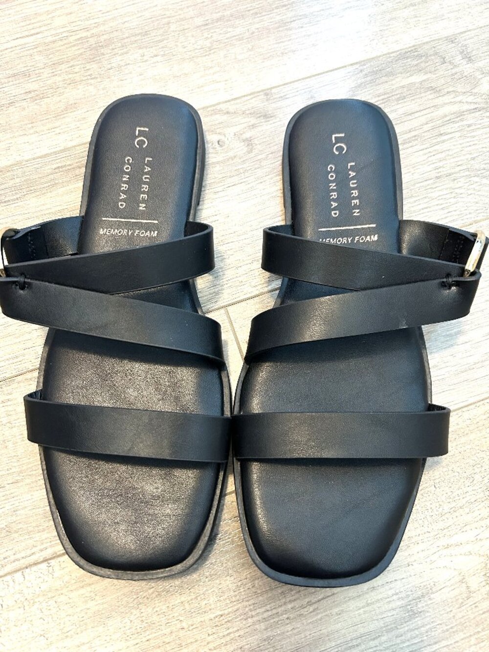 NWOT LC Lauren Conrad strappy slide sandals in black, size 7